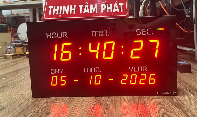 đồng hồ thời gian thực